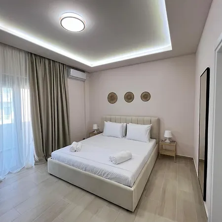 فندق Grand Blue Lux