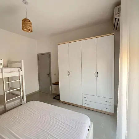 Grand Blue Lux Hotel Sarandë