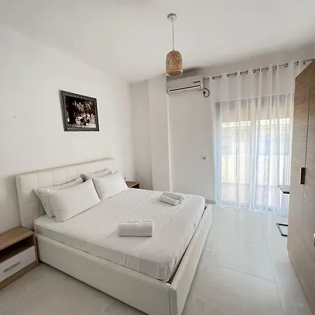 Grand Blue Lux Sarandë